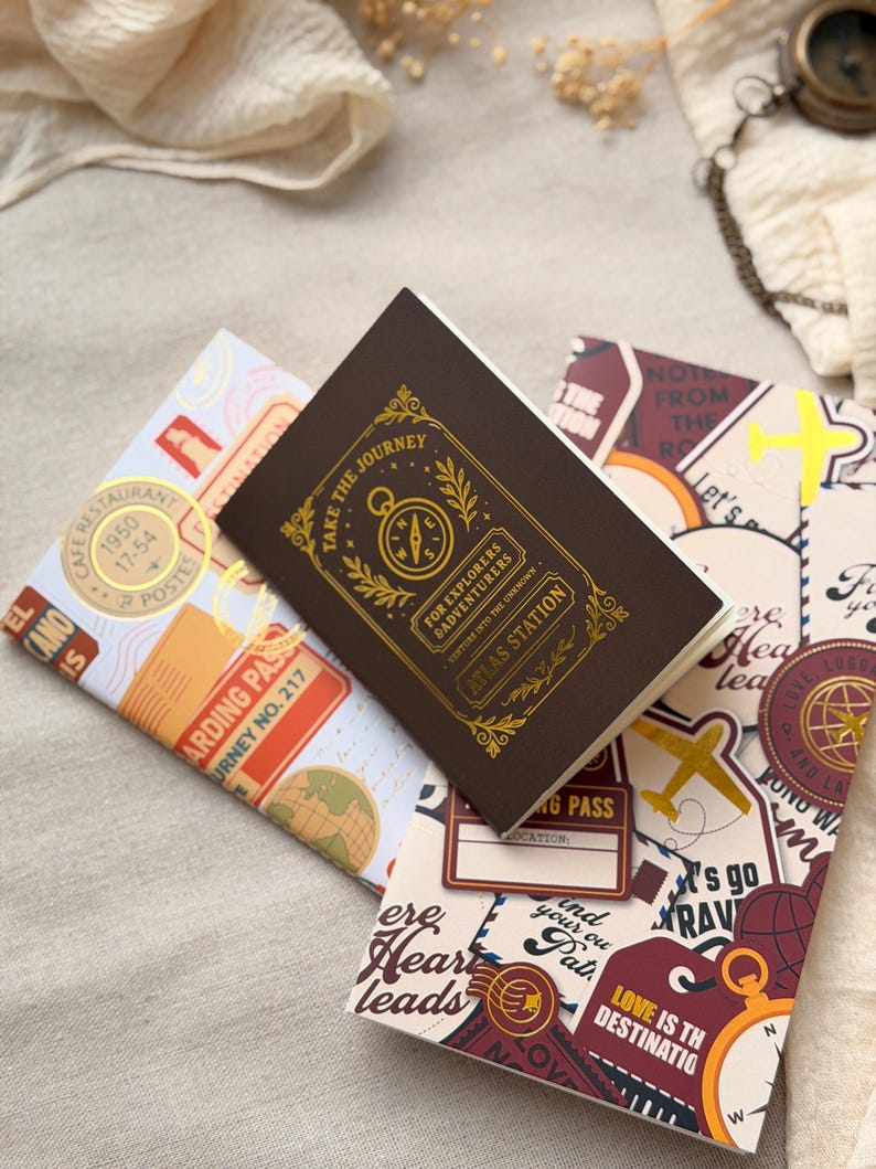Foiled Blank Passport Sized TN Insert | Atlas