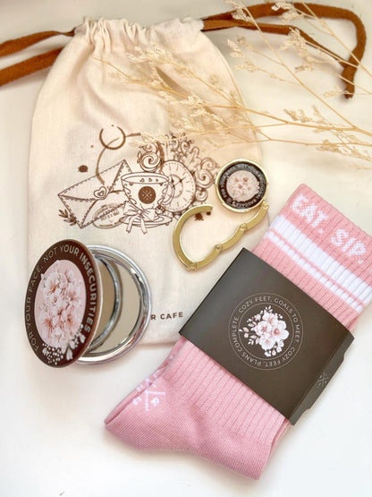 Gorgeous Girl Gift Set – Floral Mirror, Bag Hook & Pink Socks