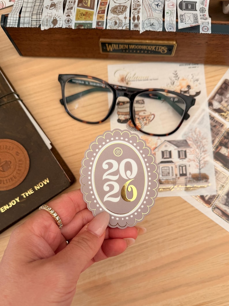 2026 Year Sticker | Pink Scalloped Frames